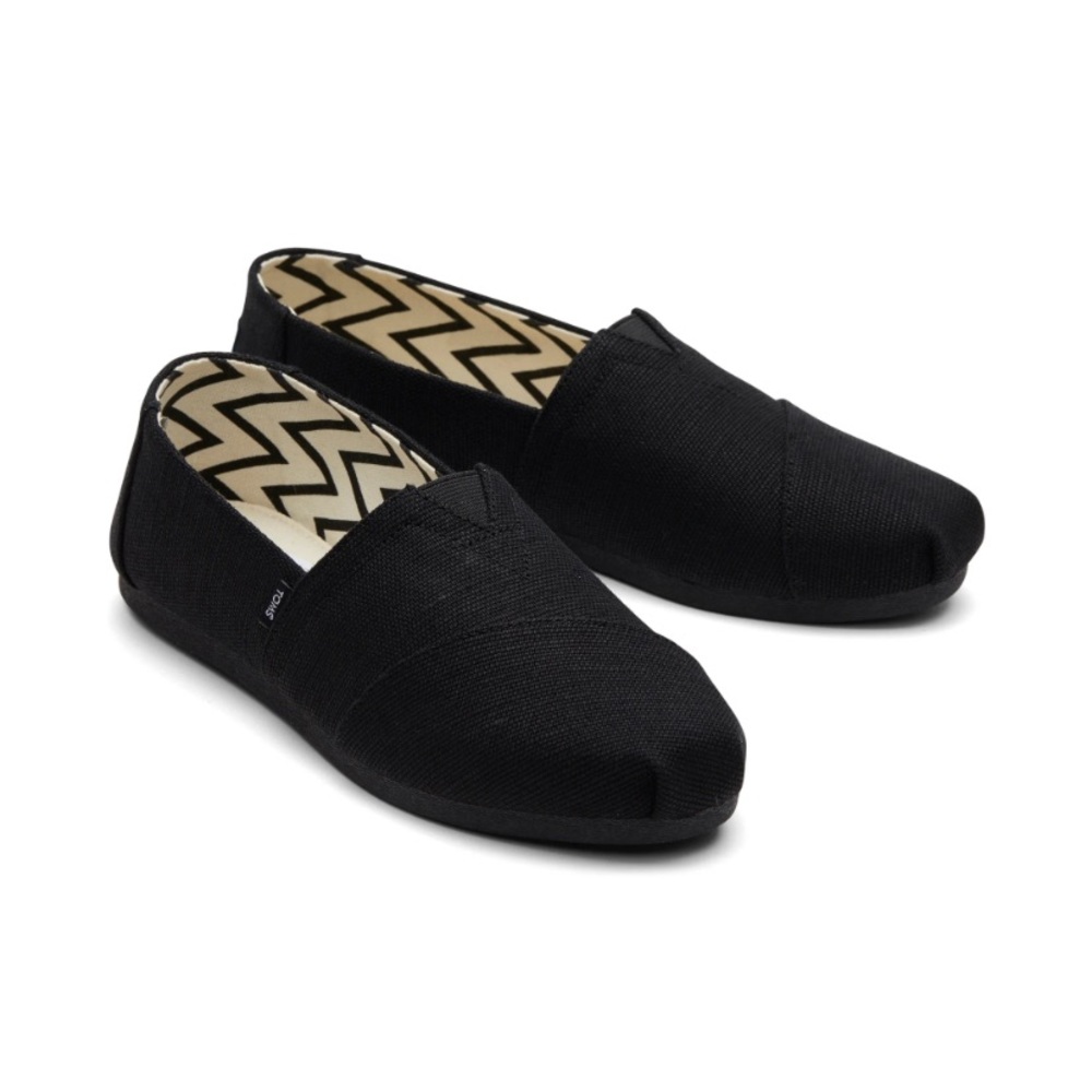 Toms